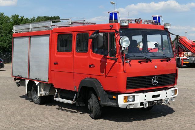 Fire truck, Combi van Mercedes-Benz 814 F/Feuerwehr/Pumpe/9 Sitze: picture 3