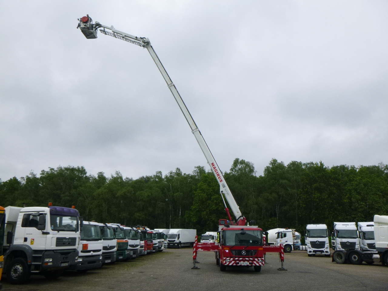 Fire truck Mercedes Econic 6x2 RHD Magirus ALP325 fire truck: picture 11