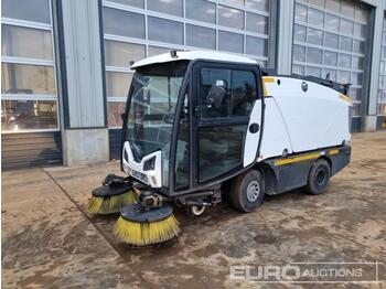  2013 Johnston 4x2 Road Sweeper, Reverse Camera, A/C (Reg. Docs. Available) - Road sweeper