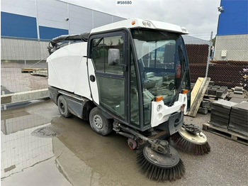 Johnston 142A 101T - Road sweeper