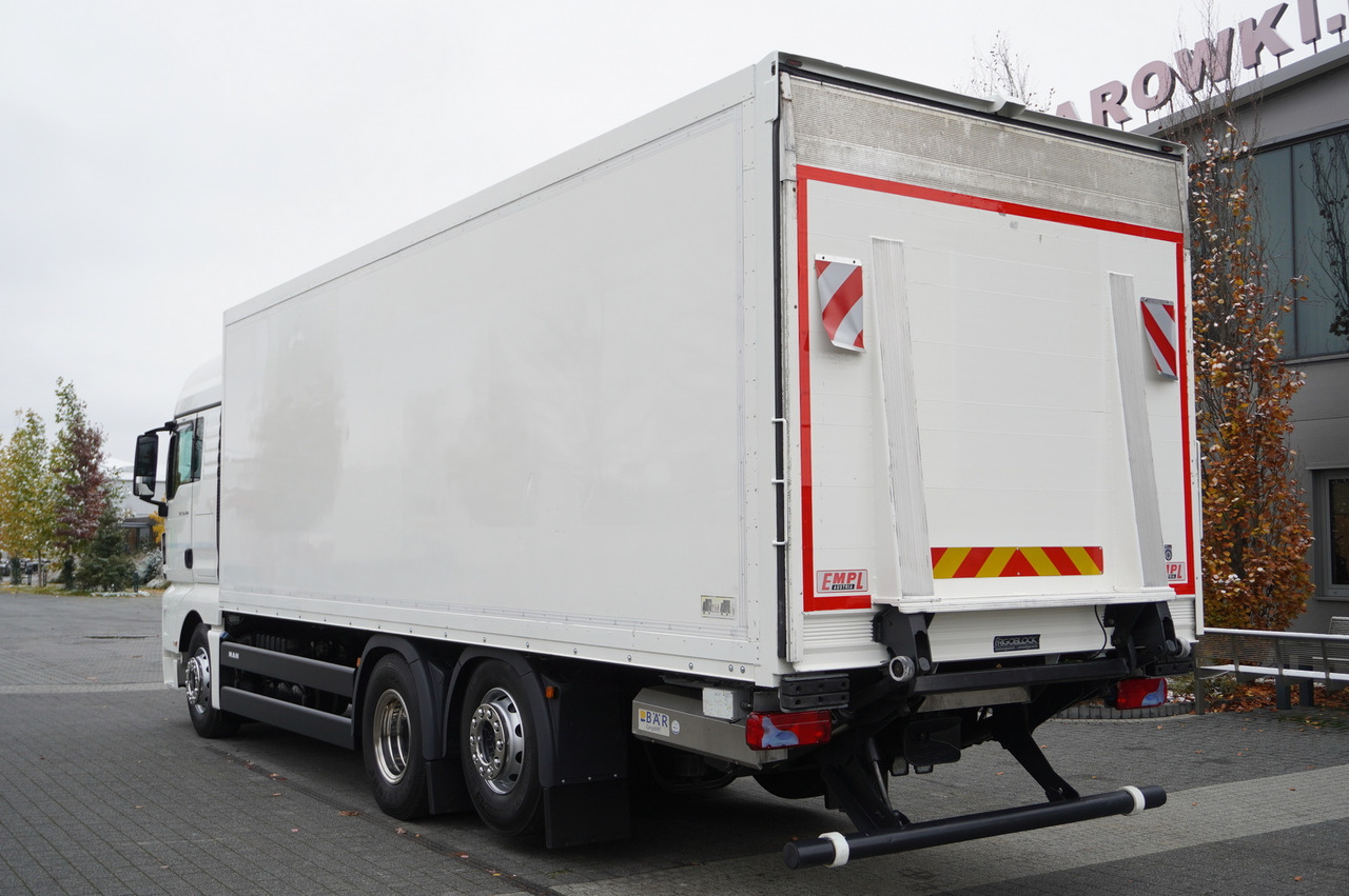 Man TGX 26.460 6×2 E6 / IZOTERMA 19 pallets / Tail lift - Isothermal truck: picture 5