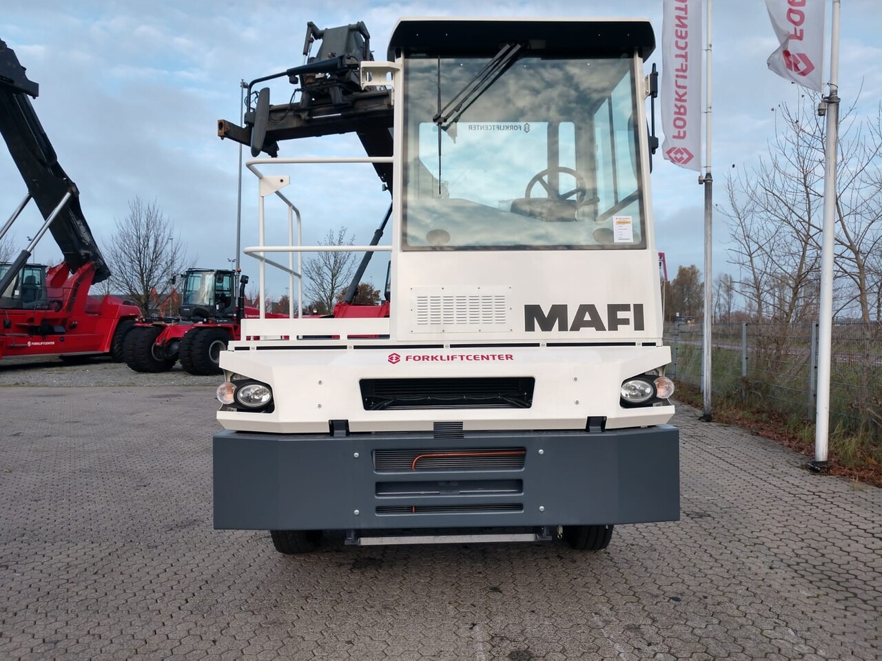 MAFI T 230  - Terminal tractor: picture 5