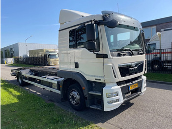 MAN TGM 12.250 LL euro 6 ! 206.000 km - Cab chassis truck: picture 3