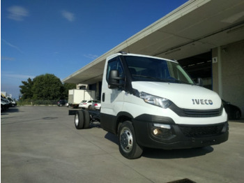 IVECO DAILY 35C17 - Cab chassis truck: picture 1