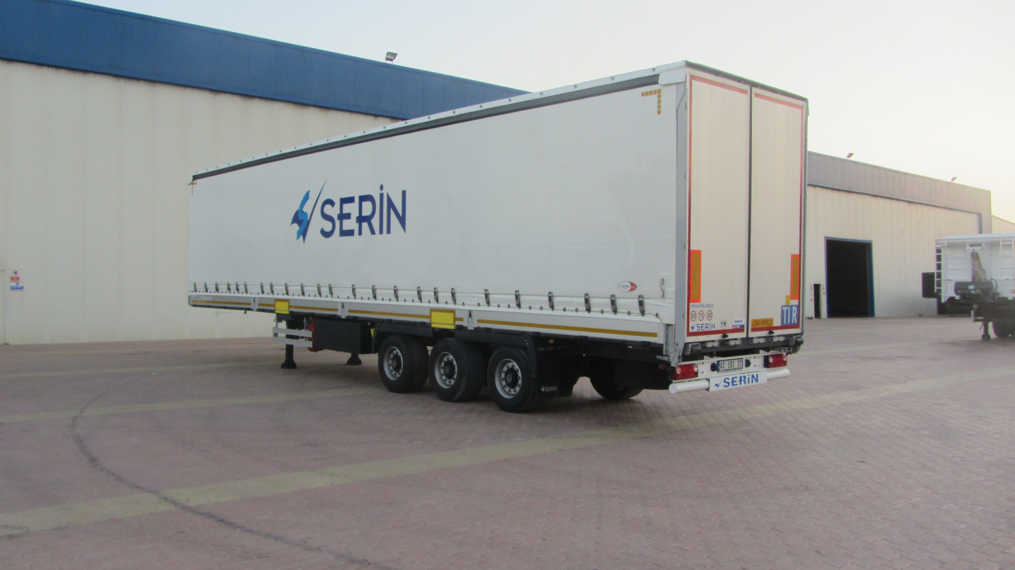 Serin Trailer undefined: picture 32
