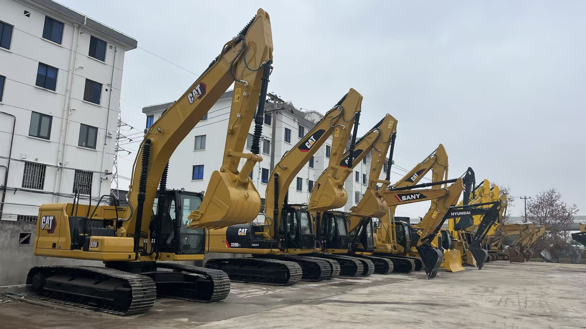 Sunight Development Company Limited - Construction machinery HYUNDAI undefined: picture 16