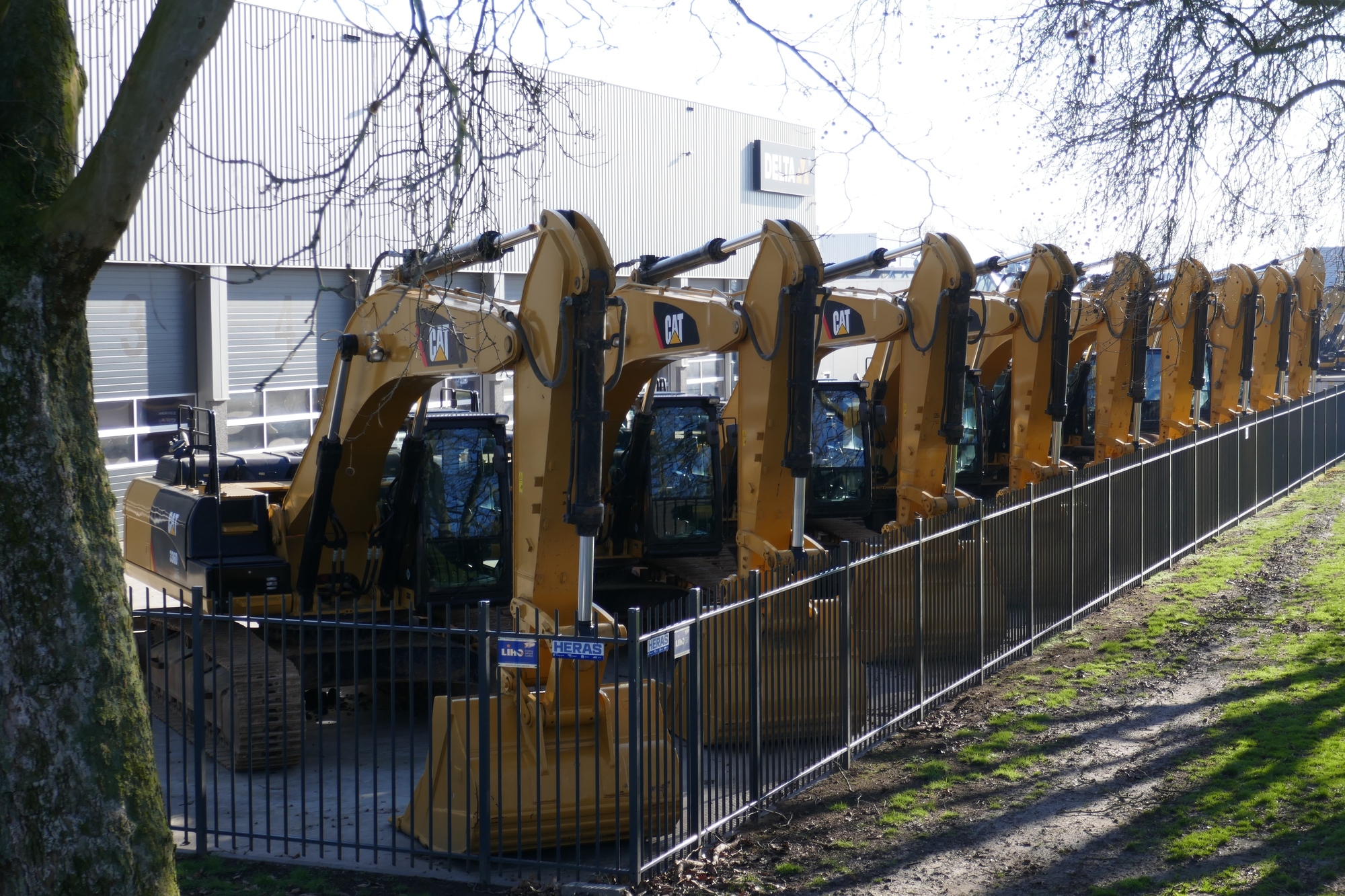 Delta Machinery undefined: picture 2