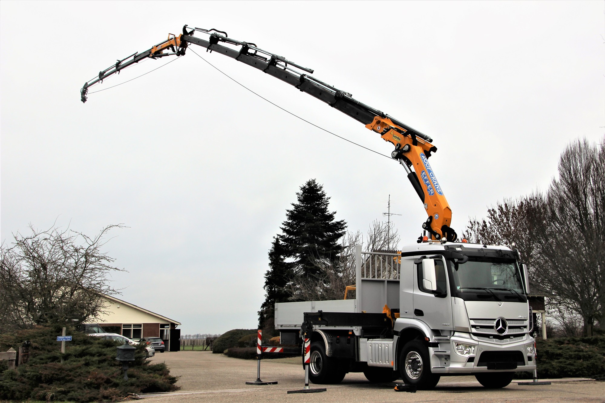 Handelshuis Deko BV - Utility/ Special vehicles - diesel undefined: picture 2
