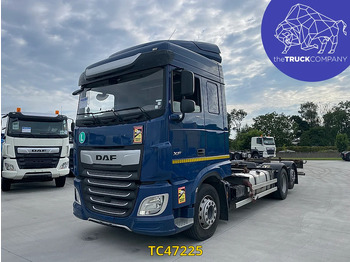 Container transporter/ Swap body truck DAF XF