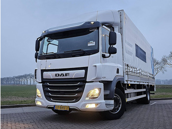 Curtainsider truck DAF CF 260