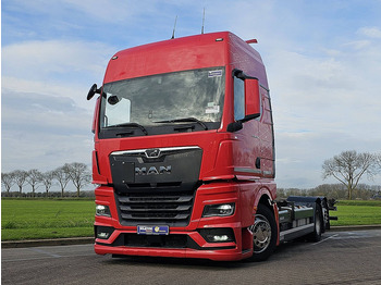 Container transporter/ Swap body truck MAN TGX 26.510