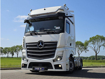 Tractor unit MERCEDES-BENZ Actros 1845