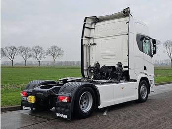 Tractor unit Scania R460: picture 3