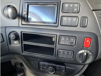 Tractor unit Daf XF 530 SuperSpaceCab Klima+Standklima Retarder: picture 2