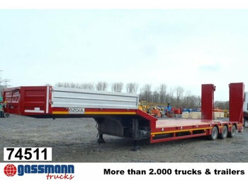Low loader semi-trailer