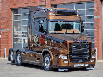 Tractor unit SCANIA
