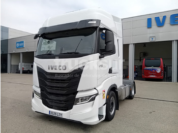 Tractor unit IVECO S-WAY