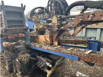 Directional boring machine