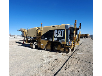 Cold planer CATERPILLAR