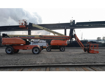 Telescopic wheel loader JLG