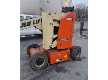 Telescopic wheel loader JLG