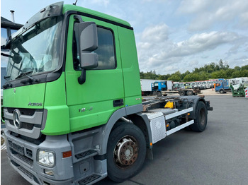 Cab chassis truck MERCEDES-BENZ Actros 1832