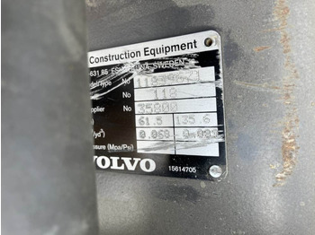 Backhoe loader Volvo Tieflöffel mit Zähnen - Festanbau: picture 3