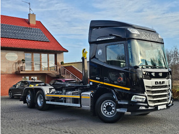 Hook lift truck DAF XD 450: picture 3