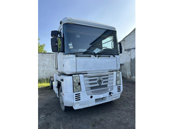 Tractor unit RENAULT Magnum 440