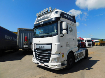 Tractor unit DAF XF 460