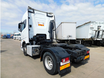 Tractor unit Ford F max 4x2 scab e6 12s2620: picture 4