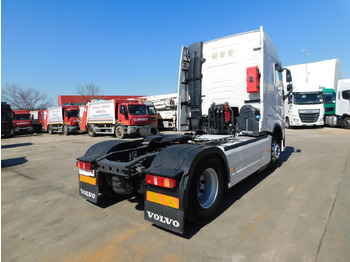 Tractor unit Volvo Fh: picture 3
