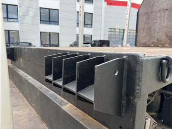 Logging semi-trailer ST1024P4-13,6 SCHROEDER ST1024P4-13,6, Rungen anlegbar: picture 4