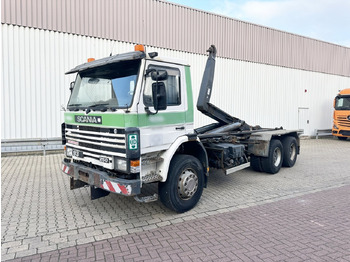 Hook lift truck SCANIA P93