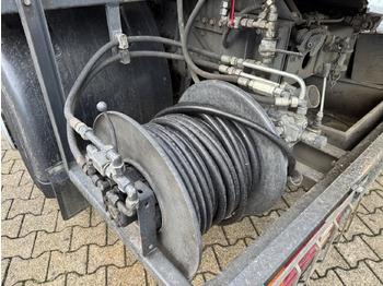 Leasing of Mercedes-Benz Actros 2536 L 6x2 Actros 2536 L 6x2, Müller Saug- und Spülwagen ca. 10,5m³, Lenkachse Mercedes-Benz Actros 2536 L 6x2 Actros 2536 L 6x2, Müller Saug- und Spülwagen ca. 10,5m³, Lenkachse: picture 4 Leasing of Mercedes-Benz Actros 2536 L 6x2 Actros 2536 L 6x2, Müller Saug- und Spülwagen ca. 10,5m³, Lenkachse Mercedes-Benz Actros 2536 L 6x2 Actros 2536 L 6x2, Müller Saug- und Spülwagen ca. 10,5m³, Lenkachse: picture 4