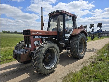 Farm tractor CASE IH 956XL