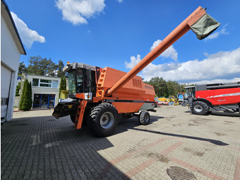 Combine harvester Dronningborg D9000: picture 2