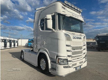 Tractor unit SCANIA S 500