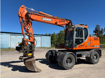 Excavator DOOSAN DX140W