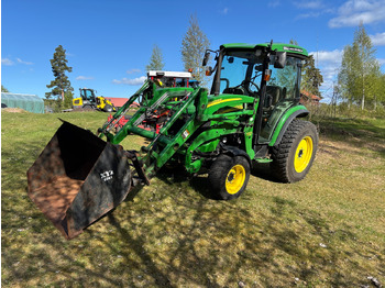 Farm tractor JOHN DEERE