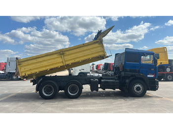Tipper Renault G 330 Manager (GRAND PONT / LAMES / POMPE MANUELLE / MANUAL PUMP): picture 2