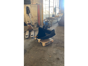 Excavator bucket