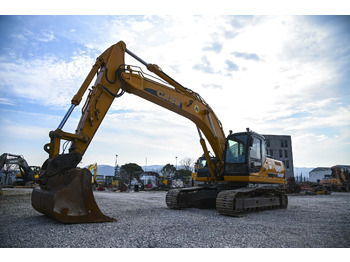 Crawler excavator CASE