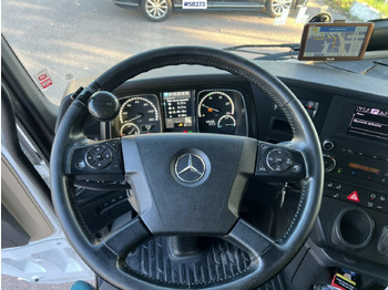 Interior photo 1: Tractor unit Tractor unit Mercedes-Benz ACTROS Pusher