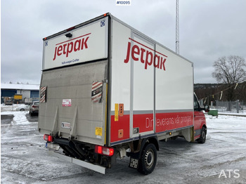 Box van VOLKSWAGEN CRAFTER with tailgate lift: picture 4 Box van VOLKSWAGEN CRAFTER with tailgate lift: picture 4