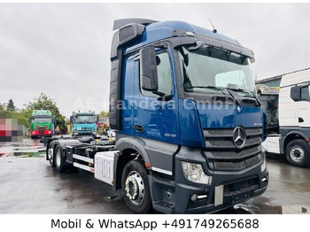 Container transporter/ Swap body truck MERCEDES-BENZ Actros 2542