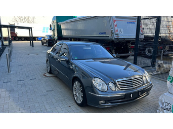 Sedan MERCEDES-BENZ