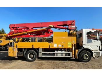 Concrete pump truck PUTZMEISTER