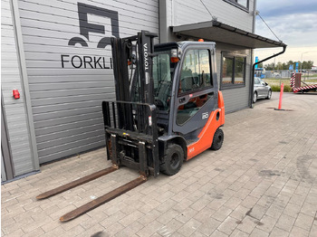 Diesel forklift TOYOTA