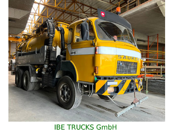 Vacuum truck